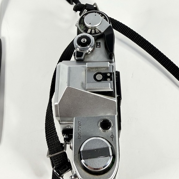 Canon AE-1 35mm Film Camera Body Only Vintage SLR Japan Untested - Picture 5 of 7